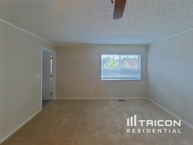 Building Photo - 6445 Fall River Dr