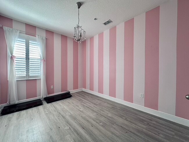 Building Photo - 107 Monroe View Trail