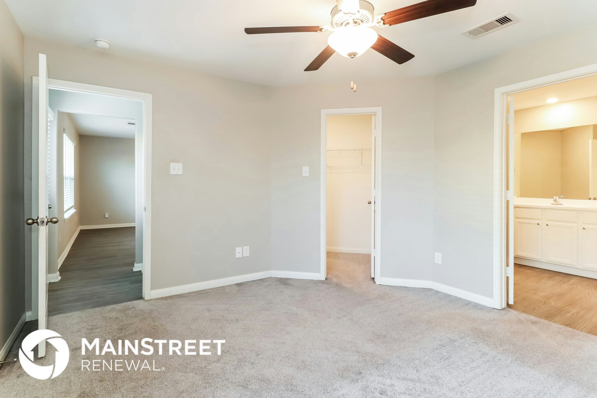 Building Photo - 23014 Bellini Dr