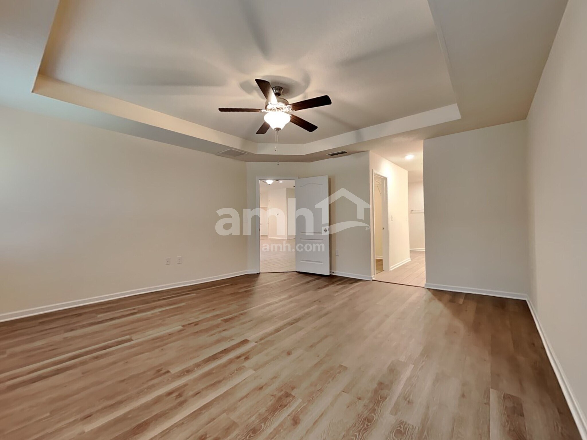 Building Photo - 297 N Hamilton Springs Rd