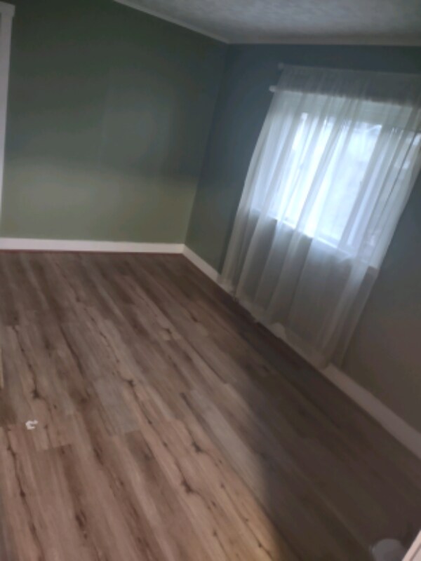 Building Photo - 105 Maher St