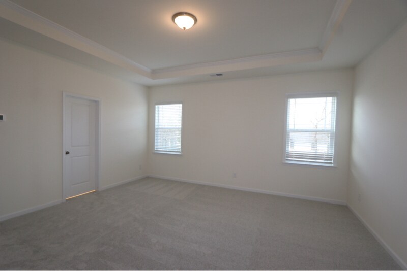 Building Photo - 1924 Carrollton Dr