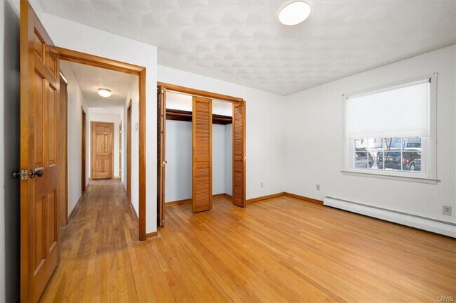 Building Photo - 3806 Harding Rd