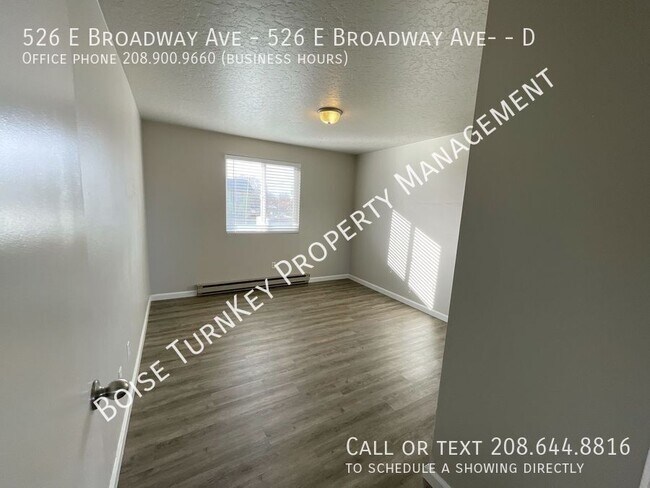 Building Photo - 526 E Broadway Ave