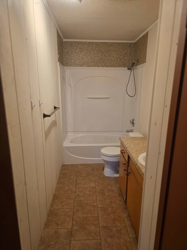 Building Photo - Oak Ridge Apartment