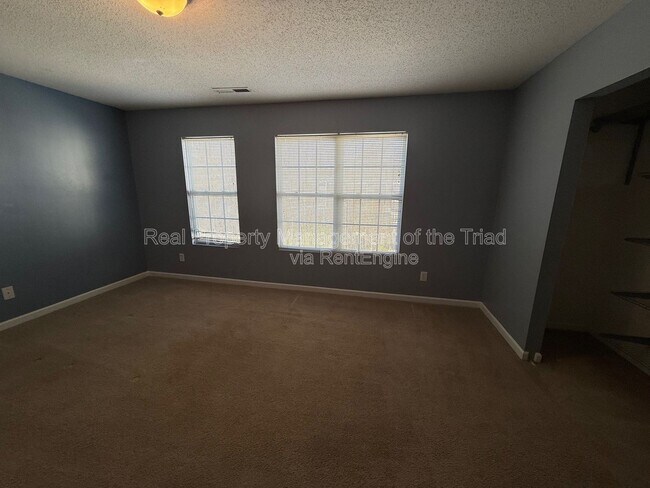 Building Photo - 1844 Olivers Crossing Cir