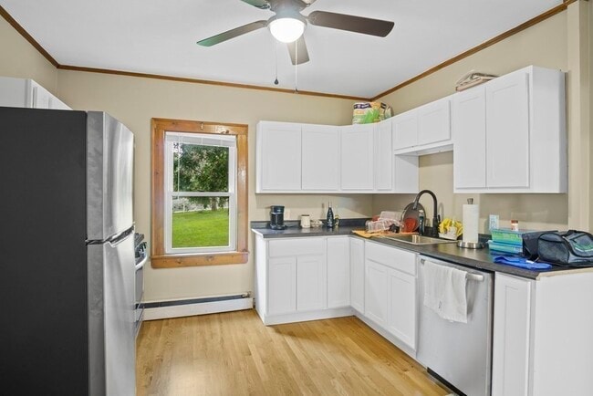 Building Photo - 88 Vernon St