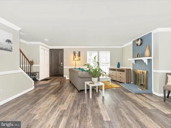 Building Photo - 11349 Appledowre Way