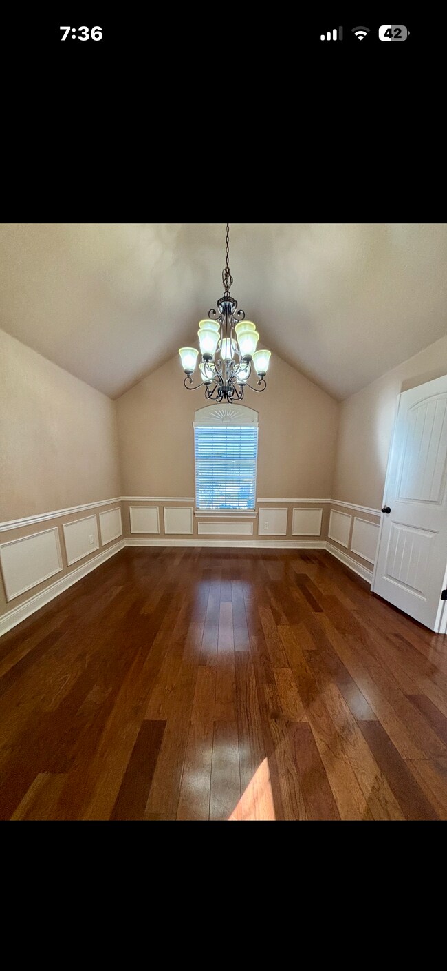 Building Photo - Branson Creek