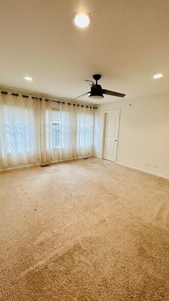 Main bedroom - 1164 Evergreen Ave