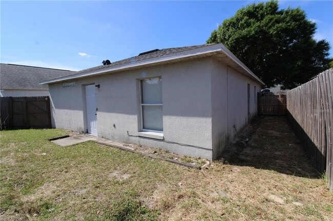 Building Photo - 1925 Spruce Ridge Dr