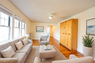 Building Photo - 195 Thomas Burgin Pky