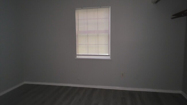 Building Photo - $300 off one month rent!!! Call for detail...