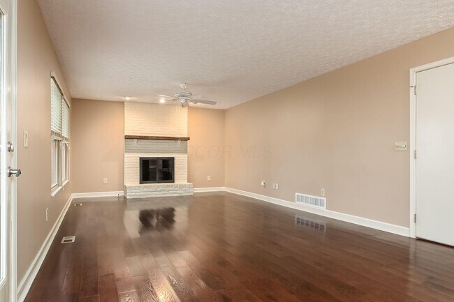 Building Photo - 6881 Erie Ct