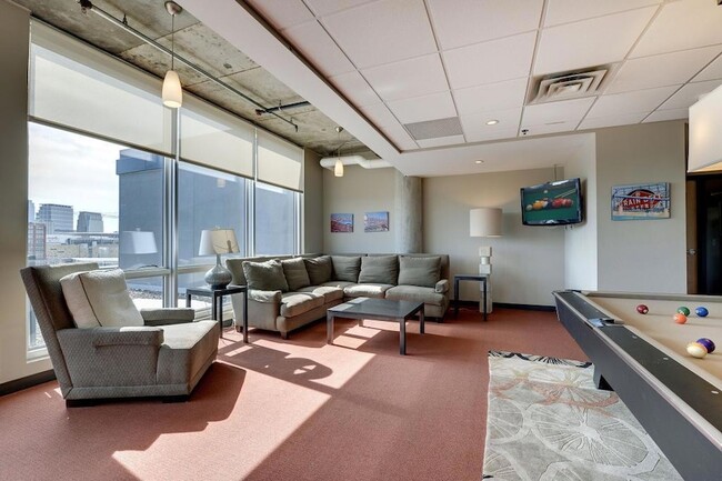 Building Photo - 730 N 4th St