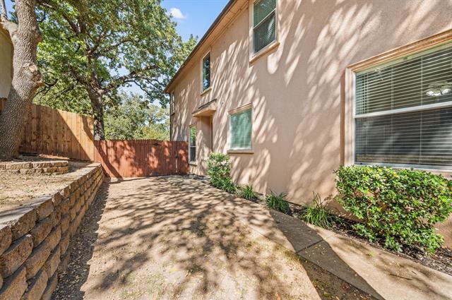 Building Photo - 609 Rosemead Dr