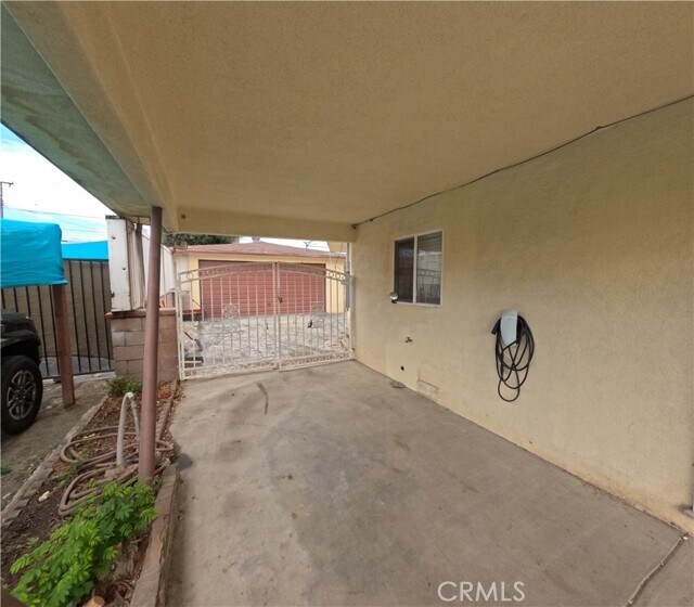 Building Photo - 255 W La Verne Ave