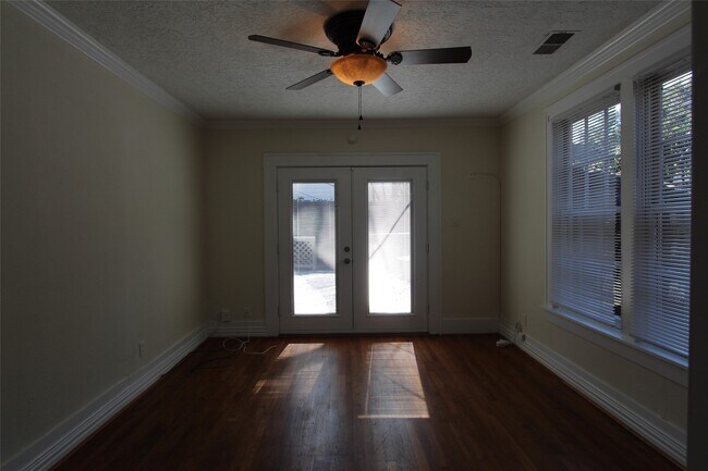 Building Photo - 3127 Rice Boulevard