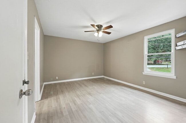 Building Photo - 412 Buckeye Ln