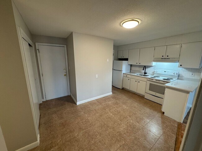 Building Photo - 50 Danbury Dr