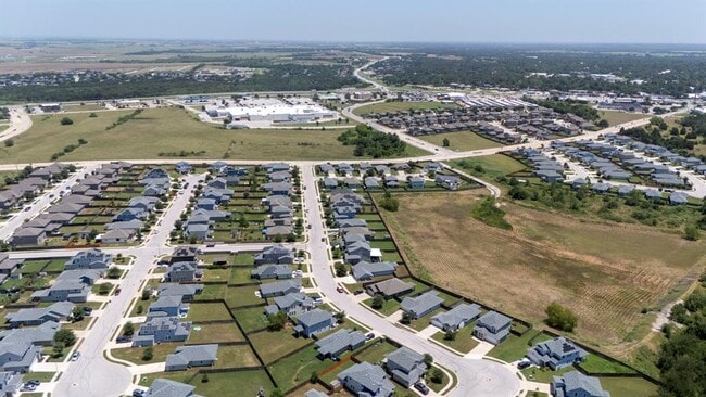 Building Photo - 205 Four Star Dr
