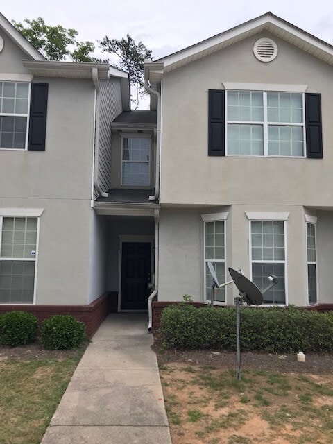 Primary Photo - 4bdrm Townhome