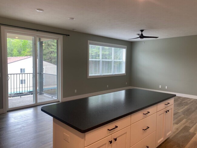Interior Photo - The Tides
