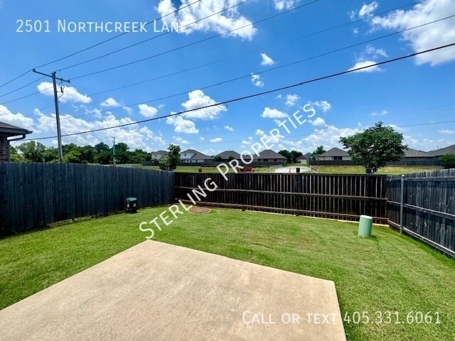 Building Photo - 2501 Northcreek Ln