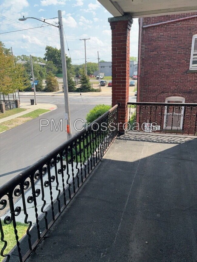 Building Photo - 1388 W 91st St