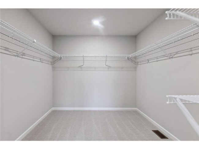 Building Photo - 2438 N Blossom Cir