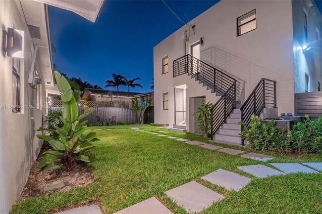 Building Photo - 1840 SW 22nd Terrace