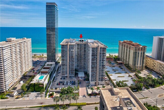Building Photo - 2030 S Ocean Dr