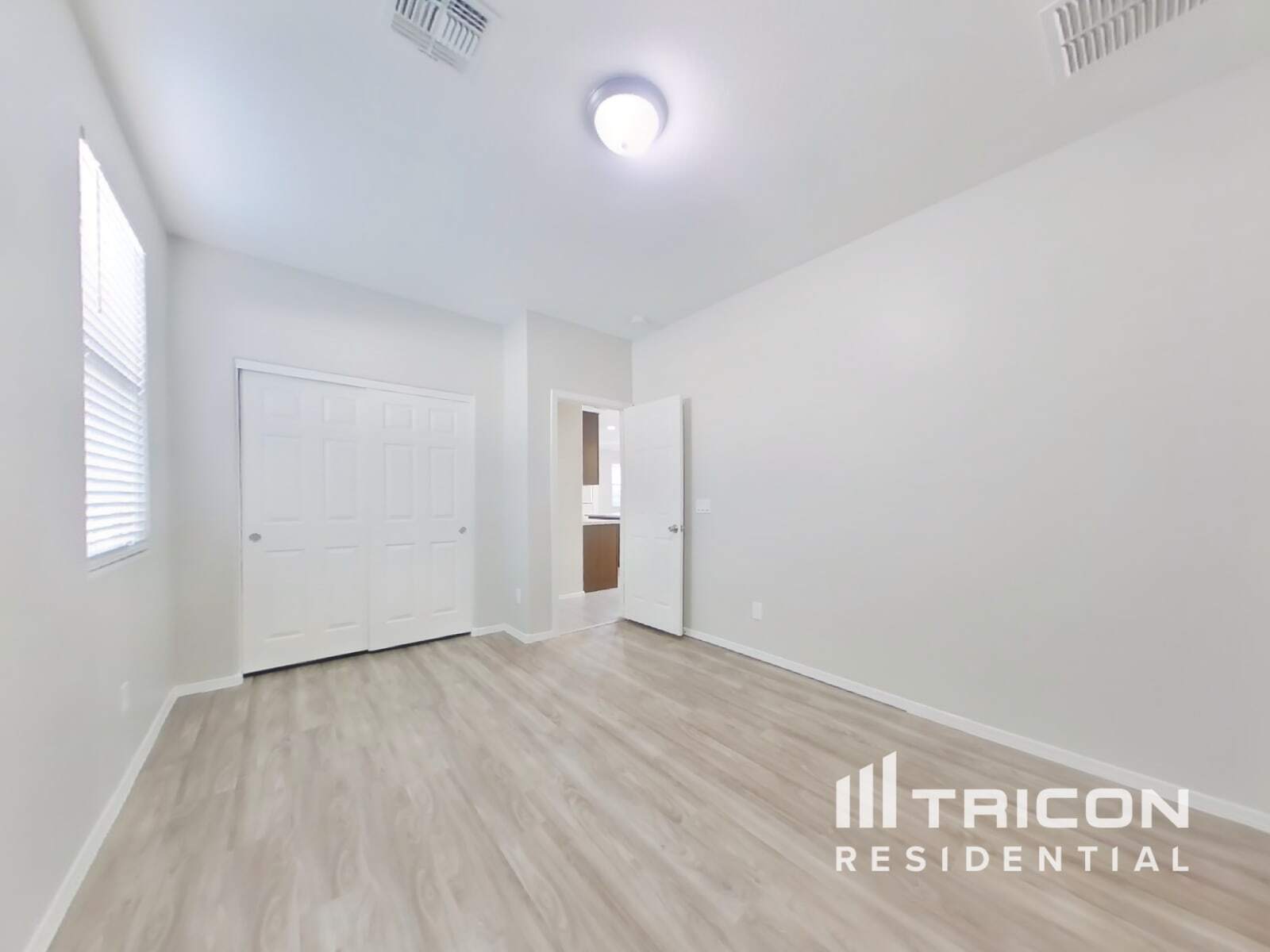 Building Photo - 17532 W Monte Lindo Ln