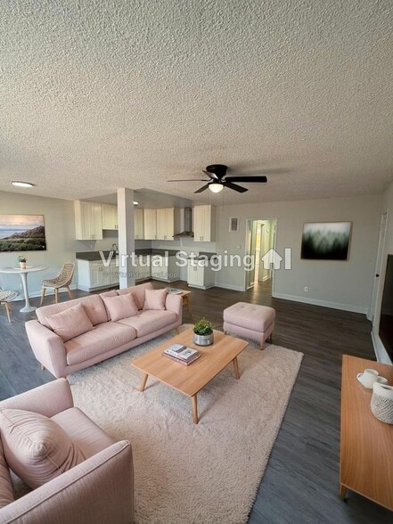 Building Photo - 2919 Carmona Ave