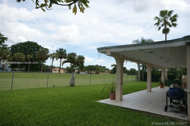 Building Photo - 10251 SW 108th St