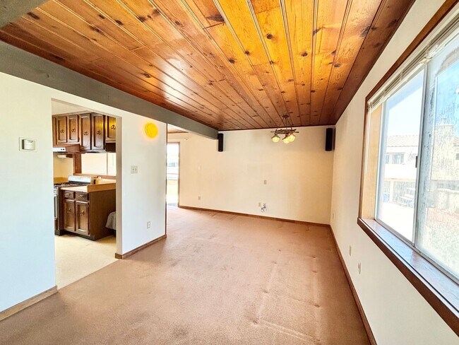 Building Photo - Incredible Value Just Steps from the Sand | 1 Bed 1 Bath Upper Unit  | Silver Strand Beach | Unfu...