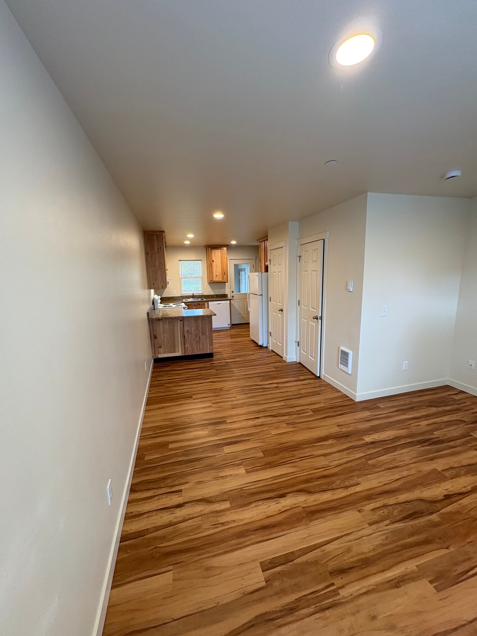 Building Photo - 1838 City View St