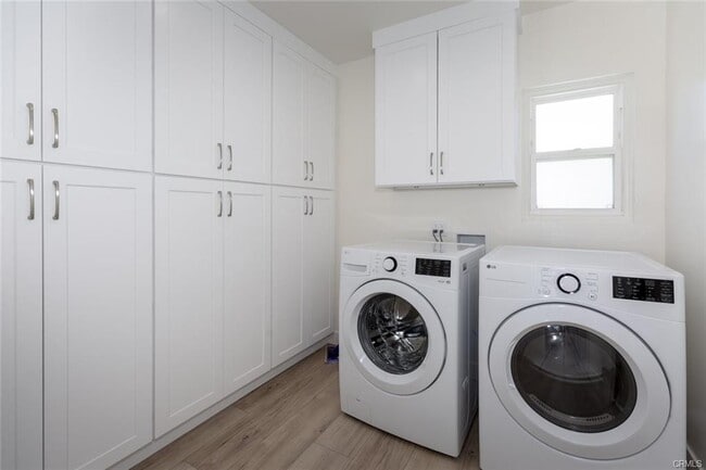 Building Photo - 15256 Clymer St