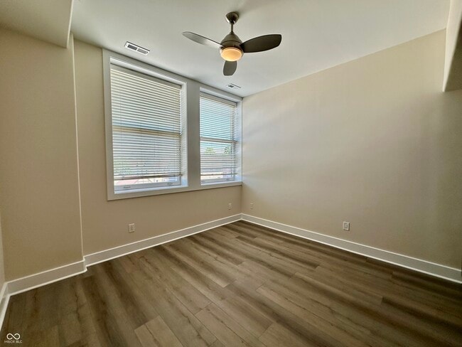 Building Photo - 2105 N Meridian St
