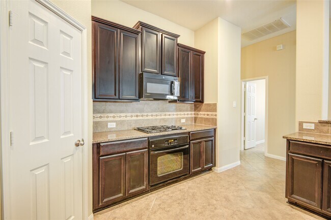 Building Photo - 26322 Creston Cliff Ct