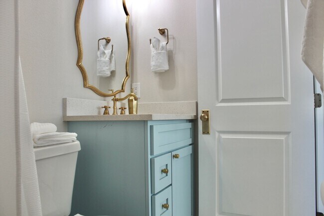 Building Photo - Rosedale