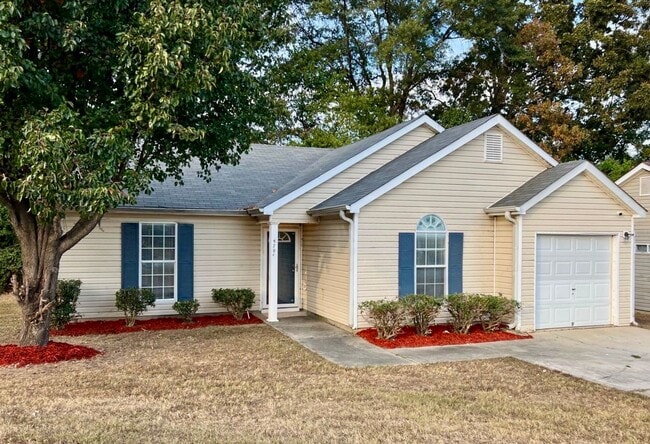 Remodeled 3 Bed/2 Bath Home in a Quiet bu... - Remodeled  3 Bed/2 Bath Home in a Quiet bu...