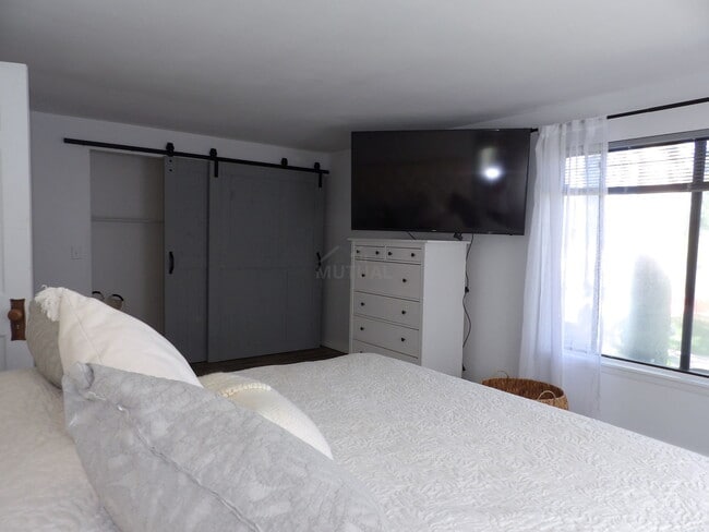 Building Photo - 5231 Bantry Dr