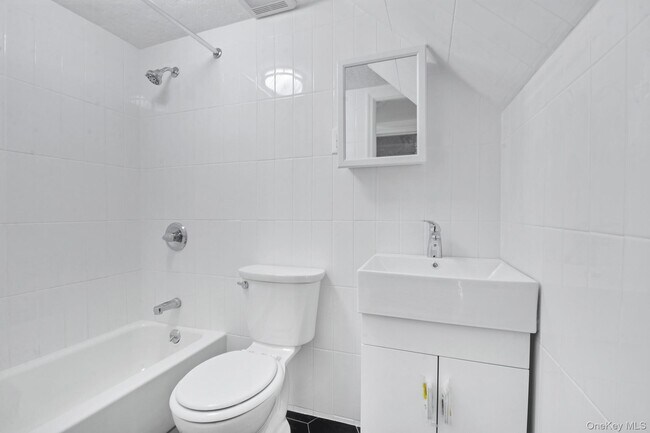 Building Photo - 88-33 Francis Lewis Blvd