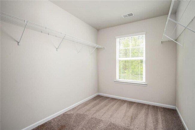 Building Photo - 1611 Meadow Crossing