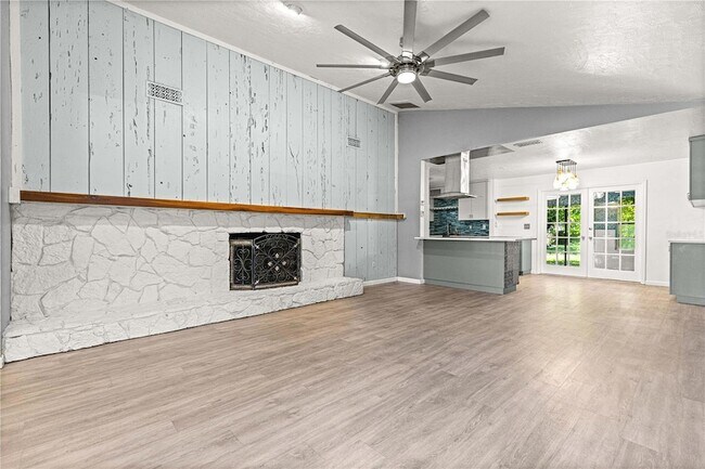 Building Photo - 4951 SE 35th Ave