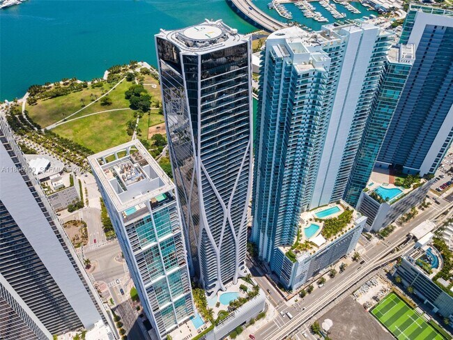 Building Photo - 1000 Biscayne Blvd