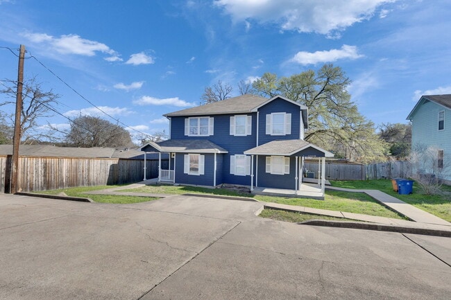 Building Photo - 3201 Jack Cook Dr