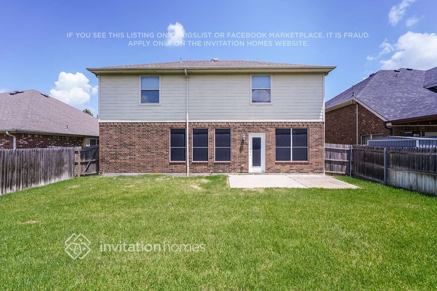 Building Photo - 12316 Coral Dr