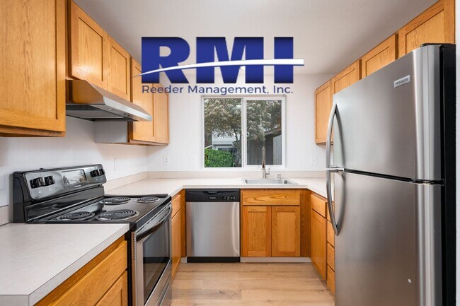 Building Photo - Charming 3 Bedroom 1.5 bathroom home awaits!